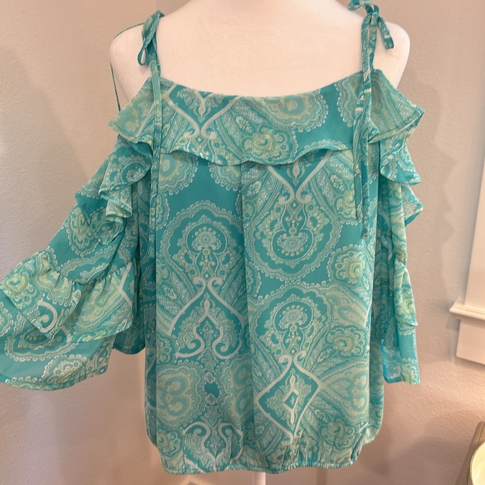 Soho Cold Shoulder Blouse Large - Picture 2 of 15